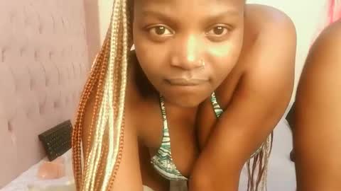 Lola online show from March 10, 12:04 am