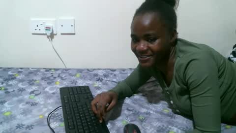 Snapshot of kinky_nymo chatting on May 22, 1:06 pm kinky_nymo online show from May 22, 1:06 pm