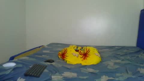 Snapshot of kinky_roey chatting on February 7, 4:56 pm kinky_roey online show from February 7, 4:56 pm