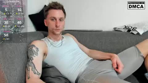 kinky_spidey online show from May 2, 6:51 am