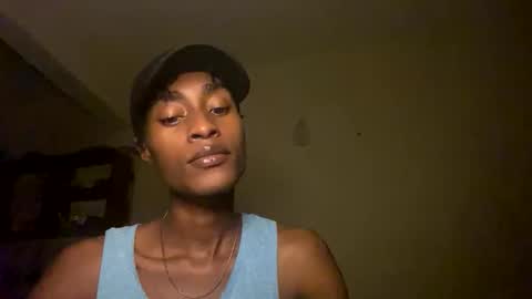 Snapshot of kinkybby_ chatting on October 5, 10:29 pm kinkybby_ online show from October 5, 10:29 pm