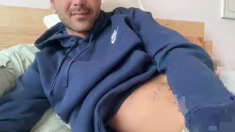 M online show from March 7, 8:33 am