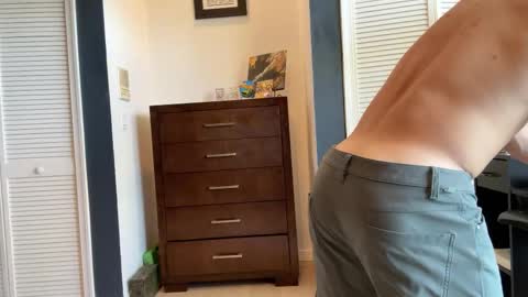kinkybuffboy online show from September 25, 5:05 pm