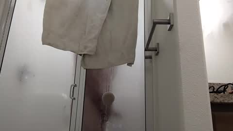 whateveryouwant online show from January 26, 10:02 pm