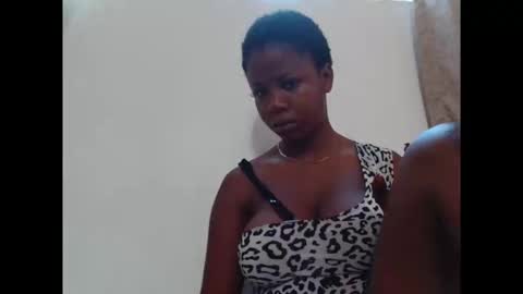 Snapshot of kinkyjuicexx chatting on December 5, 6:55 am kinkyjuicexx online show from December 5, 6:55 am