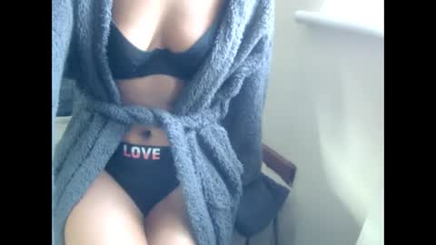 Snapshot of kinkykyrra chatting on March 2, 9:16 am kinkykyrra online show from March 2, 9:16 am