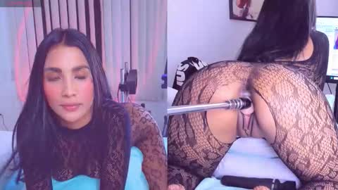 Snapshot of kinkymindy_ chatting on November 26, 8:21 pm Mindy online show from November 26, 8:21 pm