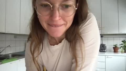 Mary the Soulmate online show from December 18, 11:24 am