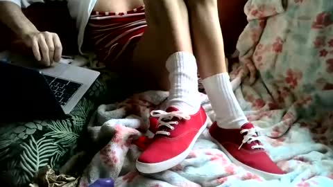 Snapshot of kinkysneakergirl chatting on February 6, 5:09 pm KinkySneakerGirl online show from February 6, 5:09 pm