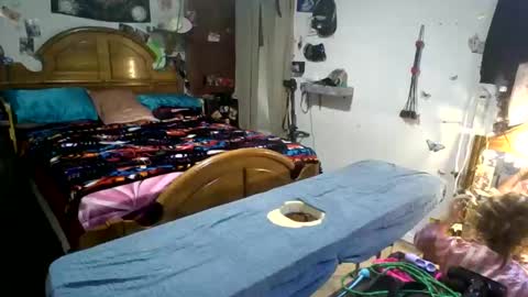 Snapshot of kinkyteam6969 chatting on November 9, 11:41 am kinkyteam6969 online show from November 9, 11:41 am