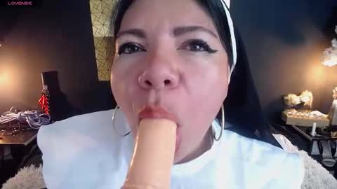 kinkyy_mom online show from December 3, 3:10 pm