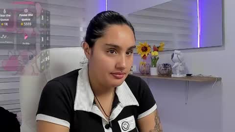 Snapshot of kir_ely chatting on April 24, 7:05 pm kir_ely online show from April 24, 7:05 pm