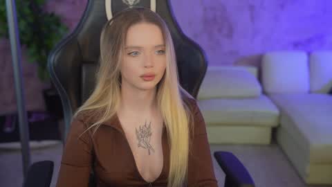 Sweet girls online show from October 19, 7:20 am