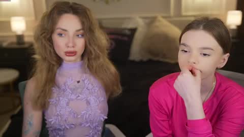 Sweet girls online show from April 10, 8:02 pm