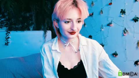 Snapshot of kira__cutie chatting on April 24, 8:55 pm Kira online show from April 24, 8:55 pm