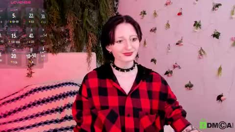 Snapshot of kira__cutie chatting on June 11, 8:18 pm Kira online show from June 11, 8:18 pm
