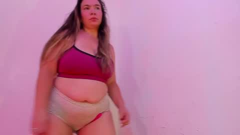 kira_antonella online show from May 21, 10:50 pm
