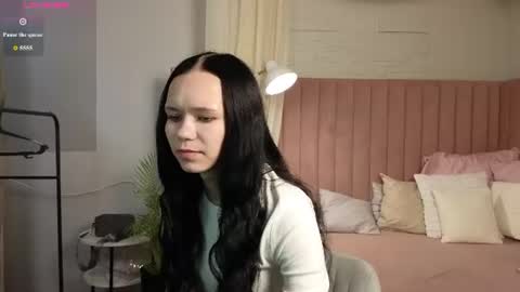 kira_bliss_ online show from July 3, 2:07 am