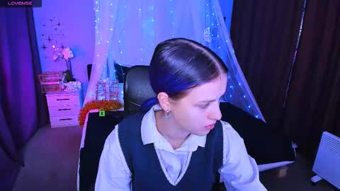 Kira  online show from January 18, 9:29 pm