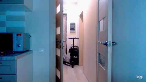 Kira online show from November 27, 8:38 am