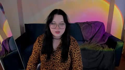 Snapshot of kira_g0ld chatting on February 10, 2:15 am kira online show from February 10, 2:15 am