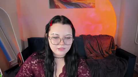 Snapshot of kira_g0ld chatting on February 12, 1:33 am kira online show from February 12, 1:33 am