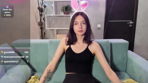 Snapshot of kira_kelly chatting on December 18, 11:34 am Kira GMT2 Mon 3-9 AM Tue 3-9 AM Wed 3-9 AM Sat 3-9 AM Sun 3-9 AM. online show from December 18, 11:34 am