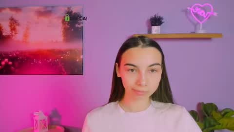 Snapshot of kira_light__ chatting on December 2, 7:53 pm kira_light__ online show from December 2, 7:53 pm