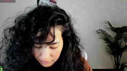 Aura online show from November 19, 2:55 am