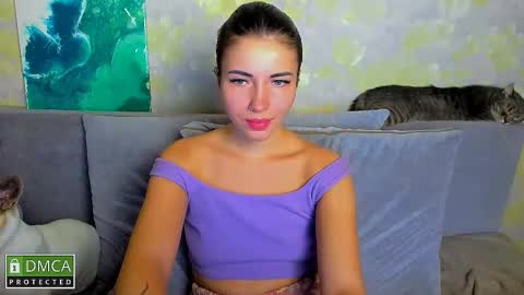 Snapshot of kira_moon_1 chatting on November 15, 7:43 pm Kira online show from November 15, 7:43 pm