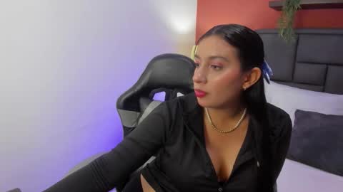 K I R A online show from March 26, 1:17 pm