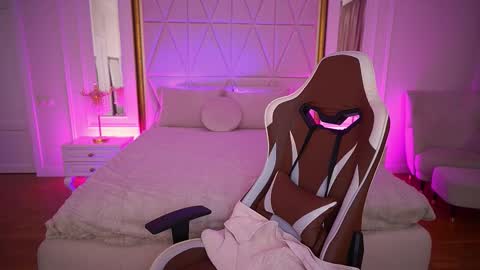 Kira online show from February 8, 10:24 pm