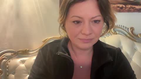 KiraDivine online show from January 9, 2:31 pm