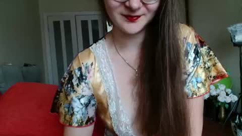 KiraGoldens online show from July 29, 6:33 am