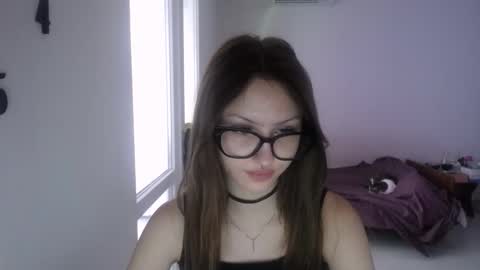 Snapshot of kirakittenn chatting on October 5, 9:29 am kirakittenn online show from October 5, 9:29 am