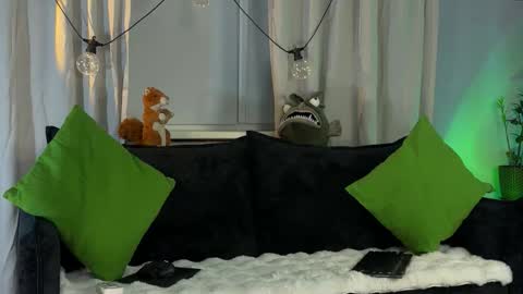 Kira    online show from February 14, 6:04 pm