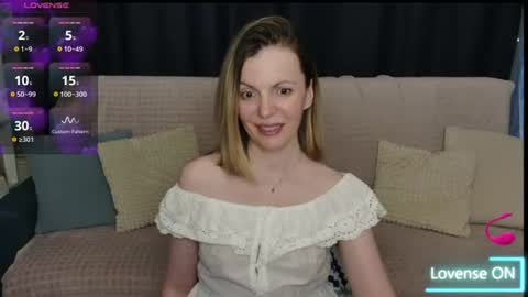 Snapshot of kiramartins_cat chatting on July 28, 6:53 pm kiramartins cat online show from July 28, 6:53 pm