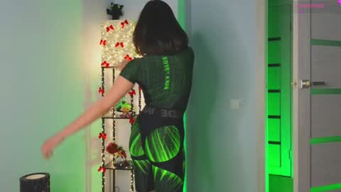 Kiara online show from January 1, 8:47 pm