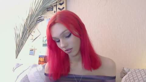 Kira online show from May 5, 1:19 pm
