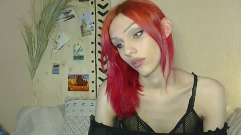 Kira online show from May 11, 4:04 pm