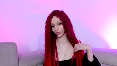 Snapshot of kirana_hayes chatting on June 3, 2:33 pm Kira online show from June 3, 2:33 pm