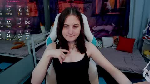 KiraParker online show from March 31, 5:24 pm