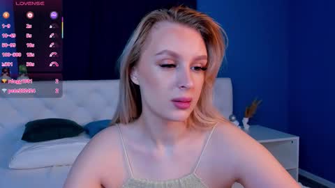 Kira online show from February 20, 1:02 am