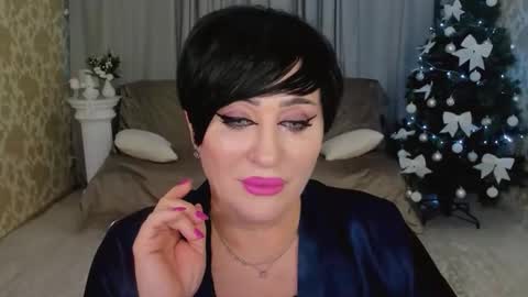 Snapshot of kiratempt chatting on December 18, 11:49 am Kira online show from December 18, 11:49 am