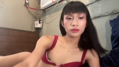 Snapshot of kiratrans705 chatting on August 7, 5:42 am kiratrans705 online show from August 7, 5:42 am