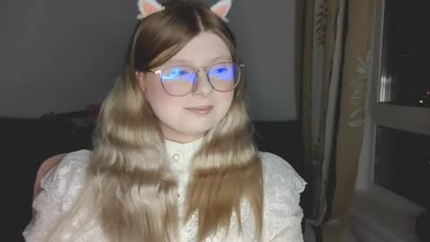 Snapshot of kirayume chatting on May 12, 8:06 pm KiraYume online show from May 12, 8:06 pm