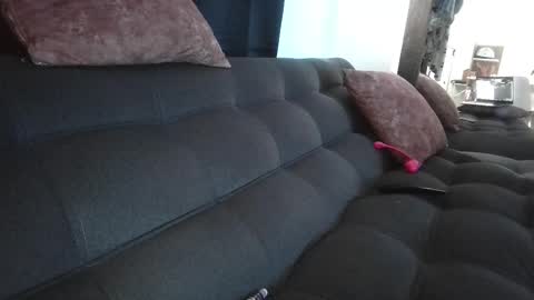 Kiri online show from March 12, 3:07 pm