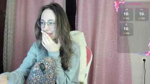 Snapshot of kiskisw chatting on October 13, 3:28 am Asty online show from October 13, 3:28 am