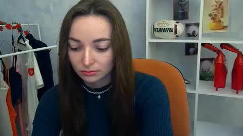 Snapshot of kiss_shy chatting on January 17, 12:21 pm Valeria online show from January 17, 12:21 pm