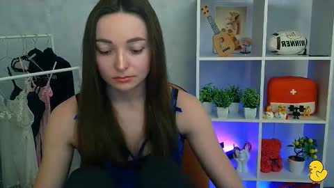 Snapshot of kiss_shy chatting on March 4, 3:40 pm Valeria online show from March 4, 3:40 pm